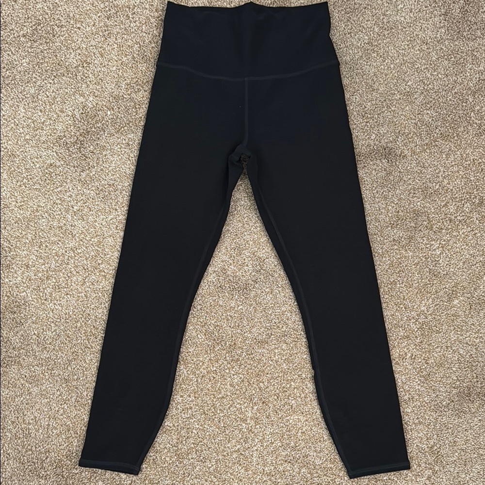 Vuori black heather crop